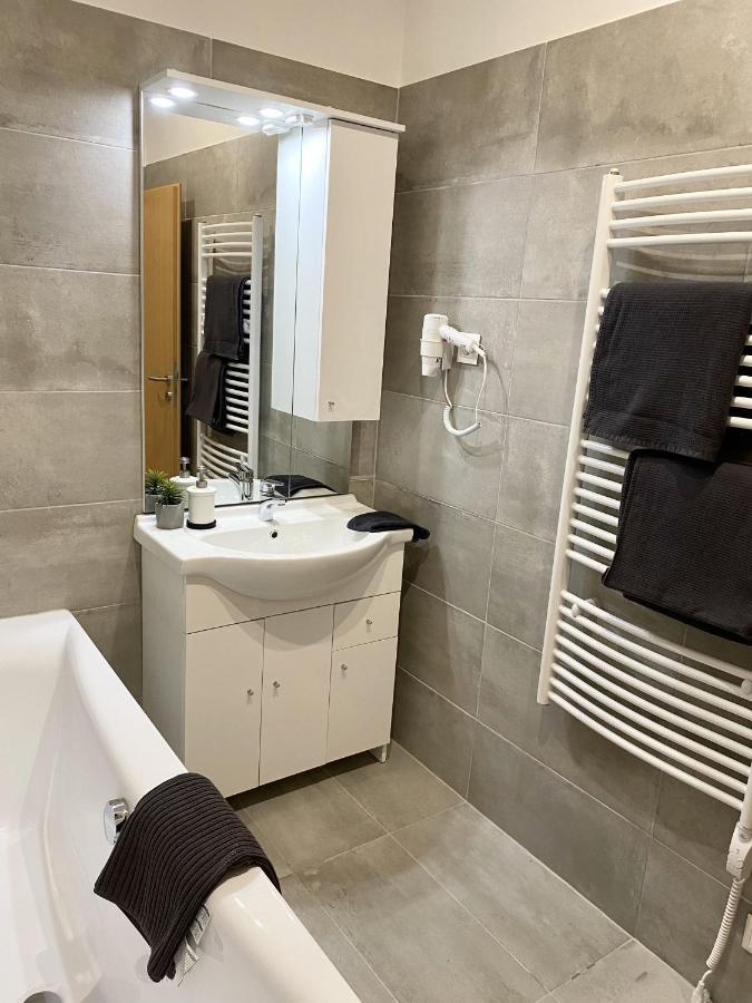 Aqualita Apartman ザラカロシュ エクステリア 写真